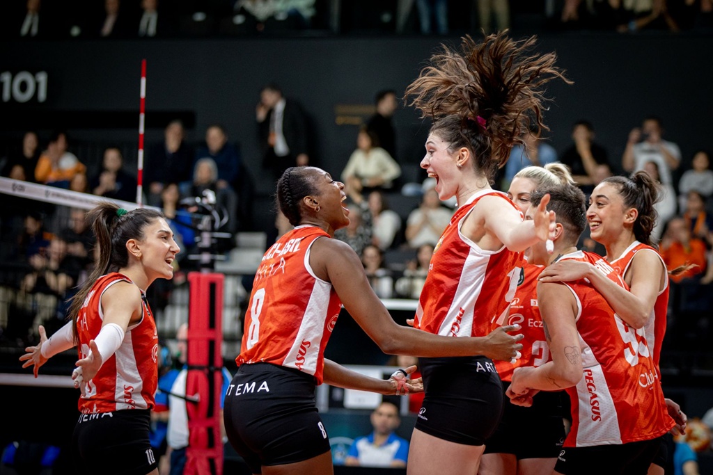 Eczacibasi-Dynavit-9.jpg