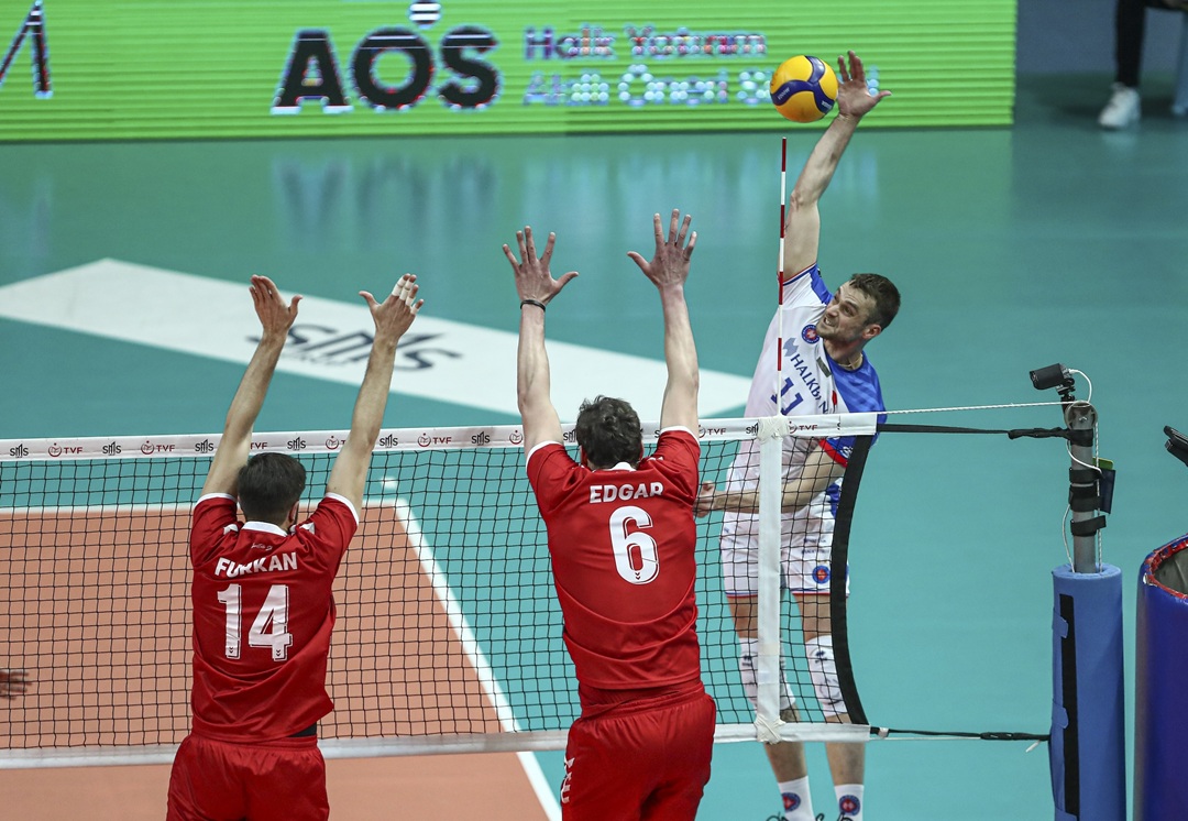 Halkbank-vs-Toto-2.jpg