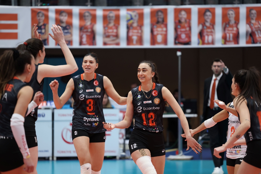 Eczacibasi-Dynavit-2-3.jpg